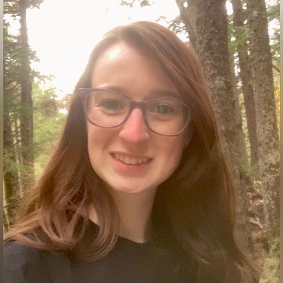 Meet your Posher, Alexandra - Picture 2 of 2